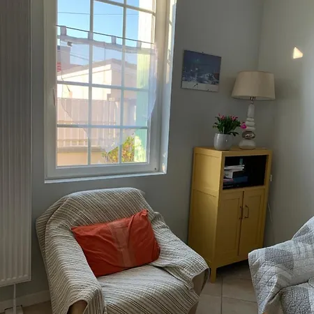 Holiday home Agreable Maison De Ville, Pres Jardin Des Plantes *